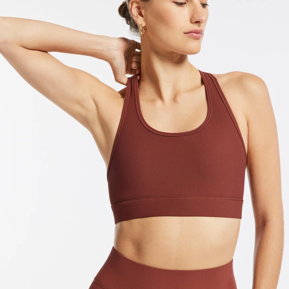 Bandier Center Stage Rib Sports Bra Cherry Mahogany NWOT Size Small